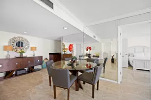 2425 Presidential Way, West Palm Beach, FL 33401 - Photo 13