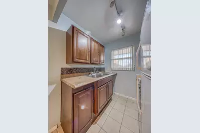 111 N L Street #8, Lake Worth Beach, FL 33460 - Photo 5