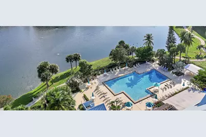 275 Palm Avenue #C305, Jupiter, FL 33477 - Photo 9