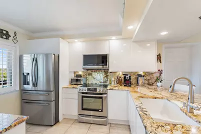 401 Ocean Bluffs Boulevard #402, Jupiter, FL 33477 - Photo 11