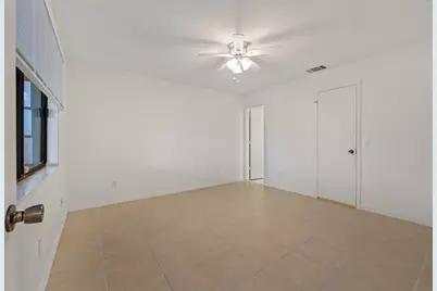 1532 Gurley Court, Port Saint Lucie, FL 34952 - Photo 17