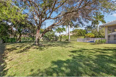 6855 NW 102nd Lane, Parkland, FL 33076 - Photo 7