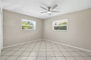 301 Wilma Cir, West Palm Beach, FL 33404 - Photo 11