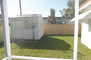 7614 S Olive Ave, West Palm Beach, FL 33405 - Photo 13