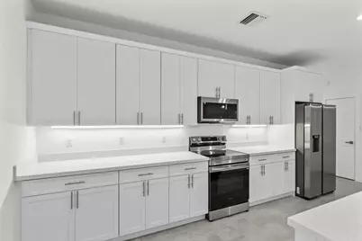 8145 97th Avenue, Vero Beach, FL 32967 - Photo 13