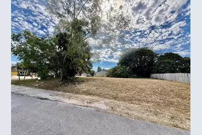 401 SW Tulip Boulevard, Port Saint Lucie, FL 34953 - Photo 3