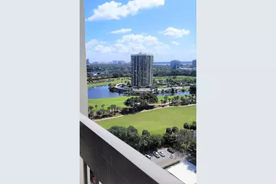2000 Presidential Way #2006, West Palm Beach, FL 33401 - Photo 21