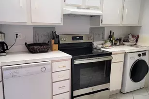 2000 Presidential Way, West Palm Beach, FL 33401 - Photo 17