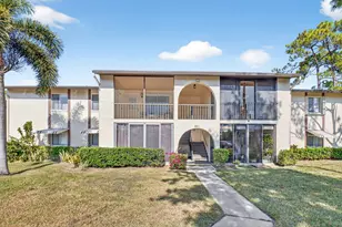 321 Knotty Pine Cir, Greenacres, FL 33463 - Photo 3