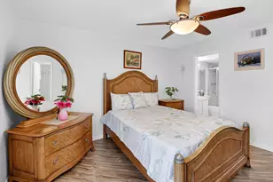 321 Knotty Pine Cir, Greenacres, FL 33463 - Photo 21