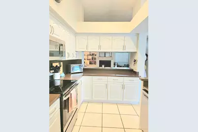 14060 Greentree Drive, Wellington, FL 33414 - Photo 3