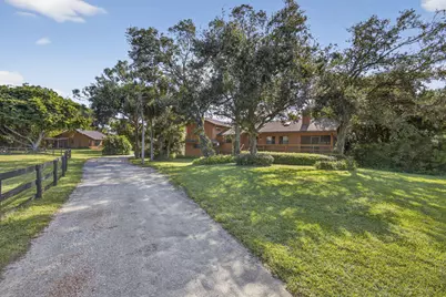 852 Cindy Drive, Wellington, FL 33414 - Photo 3