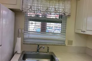 2900 Sunrise Lakes Dr W, Sunrise, FL 33322 - Photo 7