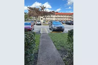 2900 Sunrise Lakes Drive W #106, Sunrise, FL 33322 - Photo 7