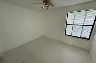 9453 Burlington Pl, Boca Raton, FL 33434 - Photo 13