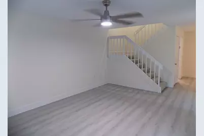 619 6th Terrace, Palm Beach Gardens, FL 33418 - Photo 3