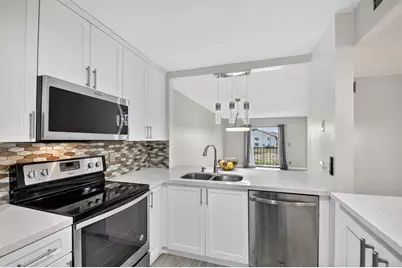 7142 Golf Colony Court #206, Lake Worth Beach, FL 33467 - Photo 7