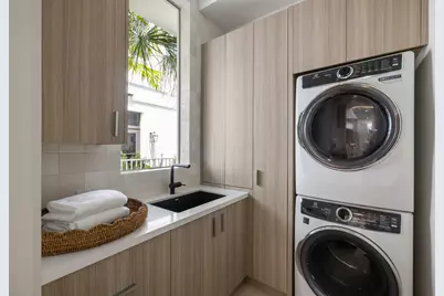 816 Palm Trail, Delray Beach, FL 33483 - Photo 17