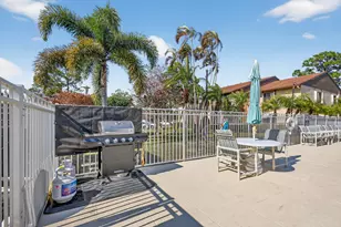 211 Pine HOV Cir, Greenacres, FL 33463 - Photo 33