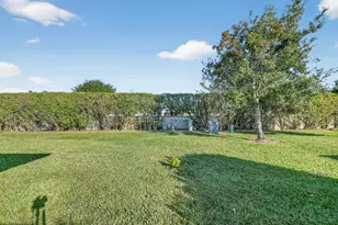 374 Bennington Ln, Lake Worth, FL 33467 - Photo 9