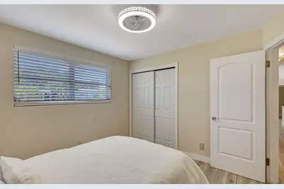 140 W 31st Court, West Palm Beach, FL 33404 - Photo 35