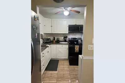 153 Easthampton G #G, West Palm Beach, FL 33417 - Photo 3