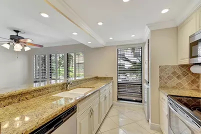 601 Brackenwood Cove, Palm Beach Gardens, FL 33418 - Photo 9