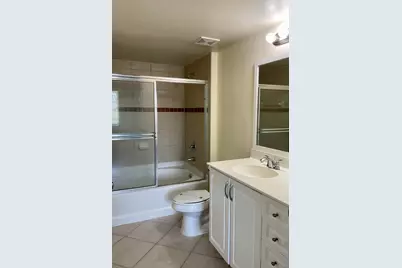 6530 Emerald Dunes Drive #304, West Palm Beach, FL 33411 - Photo 7