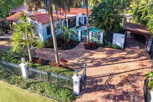 755 Alamanda St, Boca Raton, FL 33486 - Photo 1