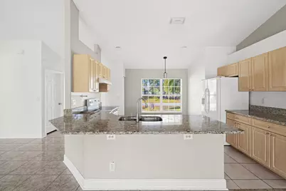 990 SW Versailles Avenue, Port Saint Lucie, FL 34953 - Photo 17