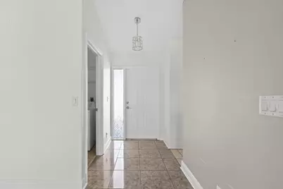 990 SW Versailles Avenue, Port Saint Lucie, FL 34953 - Photo 5