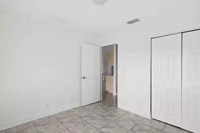 990 SW Versailles Avenue, Port Saint Lucie, FL 34953 - Photo 23