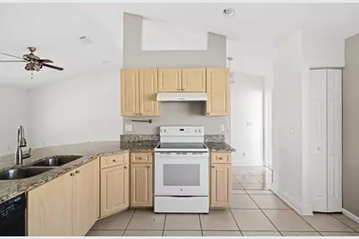 990 SW Versailles Avenue, Port Saint Lucie, FL 34953 - Photo 19