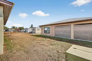 7 Aragon Ln, Port Saint Lucie, FL 34952 - Photo 37