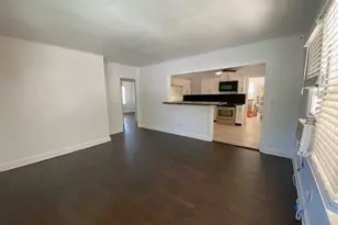 517 7th Ave N, Lake Worth Beach, FL 33460 - Photo 3