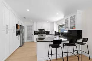 486 NW 1st St, Boca Raton, FL 33432 - Photo 11