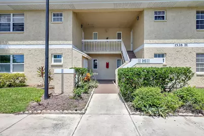 1538 SE Royal Green Circle #102, Port Saint Lucie, FL 34952 - Photo 5