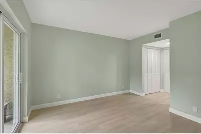 1538 SE Royal Green Circle #102, Port Saint Lucie, FL 34952 - Photo 15