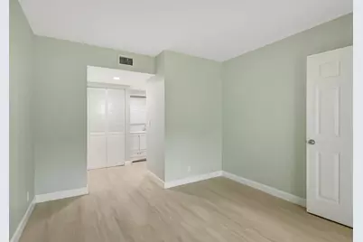 1538 SE Royal Green Circle #102, Port Saint Lucie, FL 34952 - Photo 17