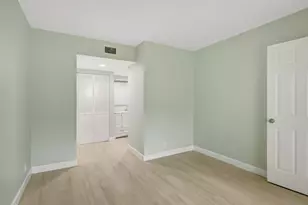 1538 SE Royal Green Cir, Port Saint Lucie, FL 34952 - Photo 17