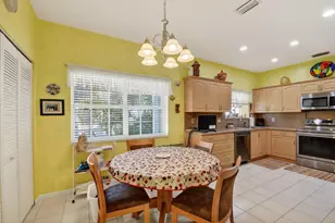 11683 Briarwood Cir, Boynton Beach, FL 33437 - Photo 13