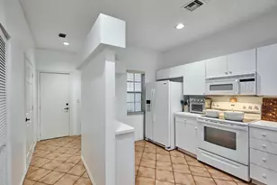 5121 Sabal Gardens Ln, Boca Raton, FL 33487 - Photo 3