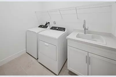 2810 68th Street, Vero Beach, FL  - Photo 13