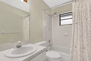 105 Sunflower Cir, West Palm Beach, FL 33411 - Photo 25