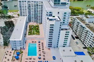5401 Collins Ave, Miami Beach, FL 33140 - Photo 15