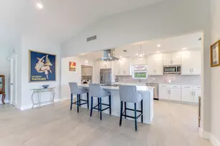 10370 Greentrail Dr N, Boynton Beach, FL 33436 - Photo 9