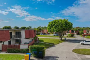 3785 Victoria Dr, West Palm Beach, FL 33406 - Photo 25