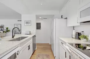 334 Brackenwood Cir, Palm Beach Gardens, FL 33418 - Photo 19