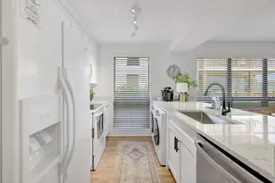 334 Brackenwood Cir, Palm Beach Gardens, FL 33418 - Photo 15