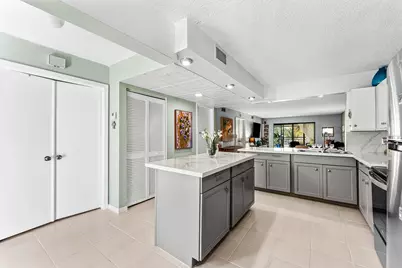 10155 Mangrove Drive #204, Boynton Beach, FL 33437 - Photo 7